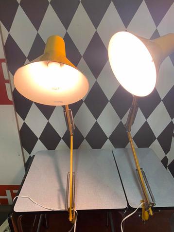 Vintage  architectenlamp . beschikbaar voor biedingen