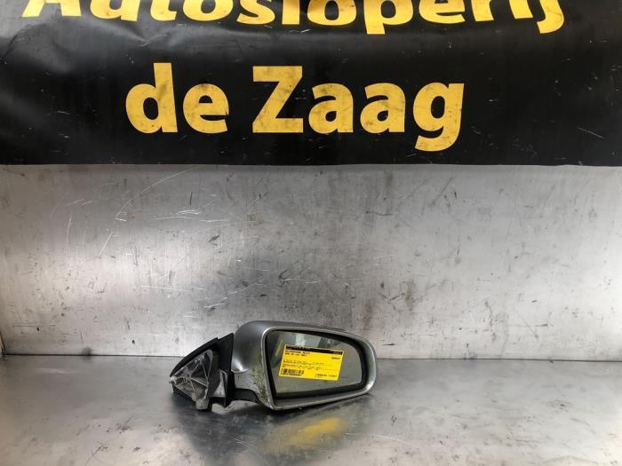 Buitenspiegel rechts van een Audi A4, Auto-onderdelen, Spiegels, Audi, Gebruikt, 3 maanden garantie, Ophalen of Verzenden
