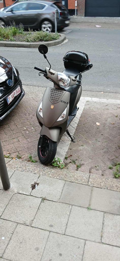 A classe scoter, Fietsen en Brommers, Scooters | Piaggio, Ophalen