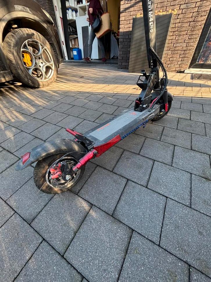 Step KUGOO M4PRO 1000 watt, Fietsen en Brommers, Steps, Gebruikt, Elektrische step (E-scooter), Ophalen
