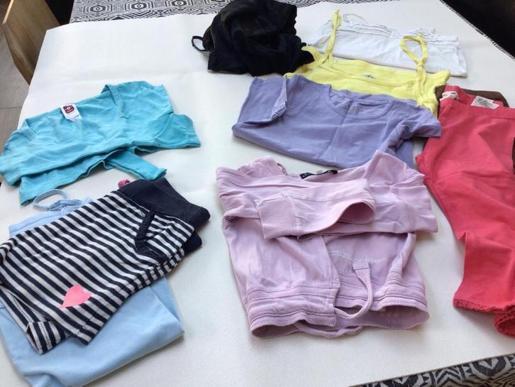 Lot de vêtements fille 6-7 ans, Kinderen en Baby's, Kinderkleding | Maat 122, Gebruikt, Meisje, Overige typen, Ophalen of Verzenden