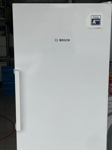 Bosch koelkast 290ltr, onbeschadigd, zeer mooie staat beschikbaar voor biedingen