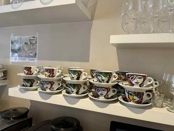 Josien Broeren servies set beschikbaar voor biedingen