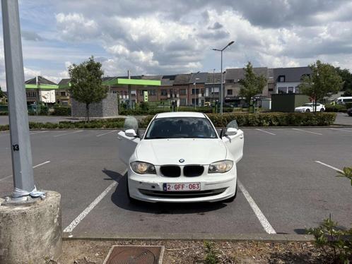 Bmw 1 serie 2010, Auto's, BMW, Particulier, 1 Reeks, Diesel, Euro 5, Coupé, 3 deurs, Handgeschakeld, Wit, Zwart, Leder, Achterwielaandrijving
