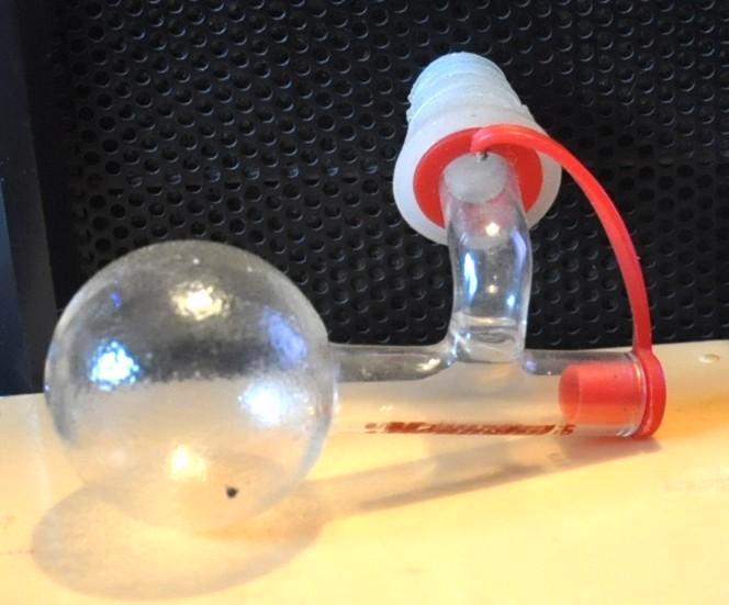 bouchon verseur doseur 5cl menastyl, Collections, Marques & Objets publicitaires, Utilisé, Autres types, Enlèvement ou Envoi