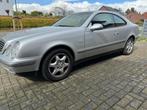 Mercedes CLK 200 in een TOPSTAAT, Auto's, Te koop, Zilver of Grijs, CLK, Benzine