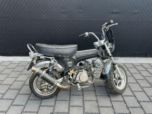 Zhenua moto dax, Fietsen en Brommers, Brommers | Overige merken, Zo goed als nieuw, Ophalen