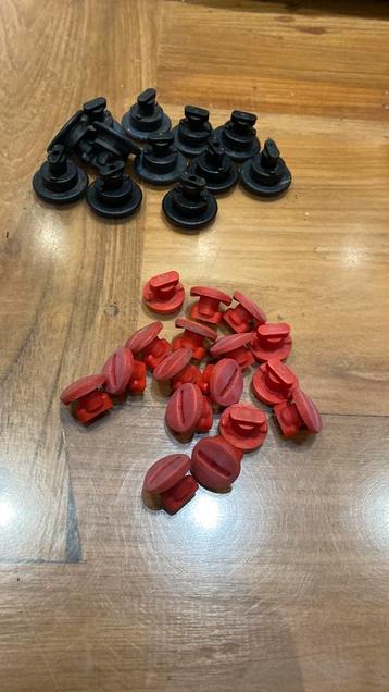 Quadro rode toppen 17x en 12x zwarte toppen totaal 29 stuks beschikbaar voor biedingen