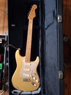 Fender Stratocaster Gold Aztek 50 anniversaire, Enlèvement, Utilisé, Solid body, Fender