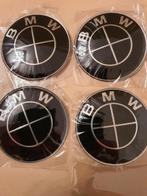 Set van 4 x 45 mm Bmw stickers zwart of blauw wit carbon, Ophalen of Verzenden