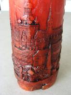 Mooie reliëfkaars uit Praag, Ophalen of Verzenden, Zo goed als nieuw, Rood