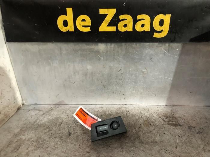 AUX/USB aansluiting van een Kia Ceed, Auto-onderdelen, Elektronica en Kabels, Kia, Gebruikt, 3 maanden garantie, Ophalen of Verzenden