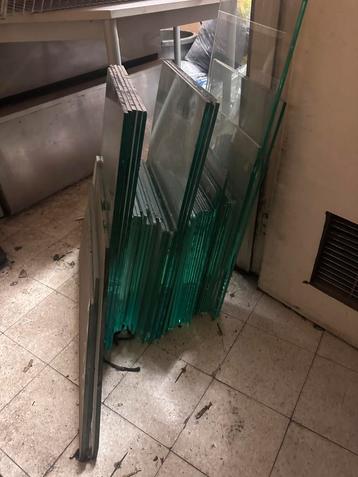 Glas €50/50st !! OP IS OP !! beschikbaar voor biedingen