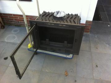 houtkachel / houtcasette / inbouwkachel 8kW showroommodel beschikbaar voor biedingen