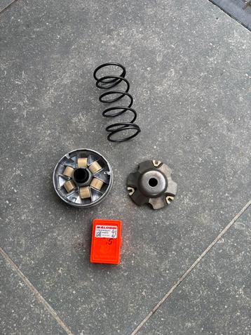 Vario vespa scooter beschikbaar voor biedingen