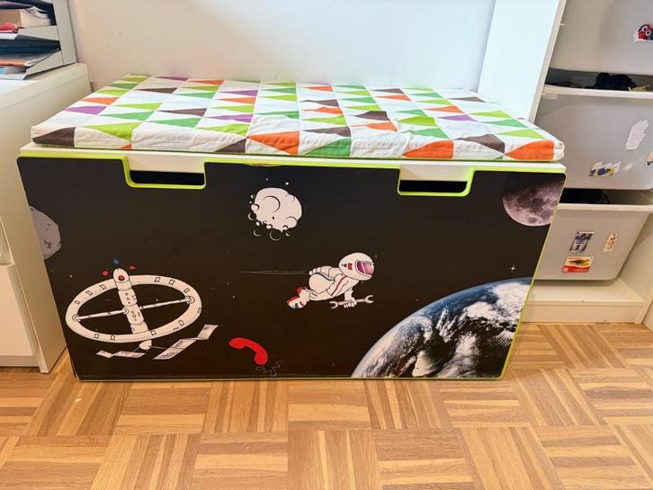 STUVA bank - thema ruimte, Kinderen en Baby's, Kinderkamer | Commodes en Kasten, Gebruikt, Commode, Minder dan 90 cm, 75 tot 100 cm