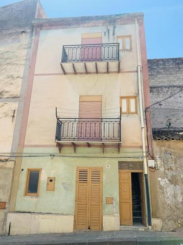 Sicile, maison de 77m2 à 12.000€ à 30min de la mer, Immo, Maison d'habitation, Montedoro, 4 pièces, 77 m²