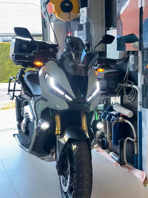 Honda X-ADV 750 – 2024 – Pico Blue – Full options 1er propri, Motoren, Motoren | Honda, Particulier, Scooter, Ophalen