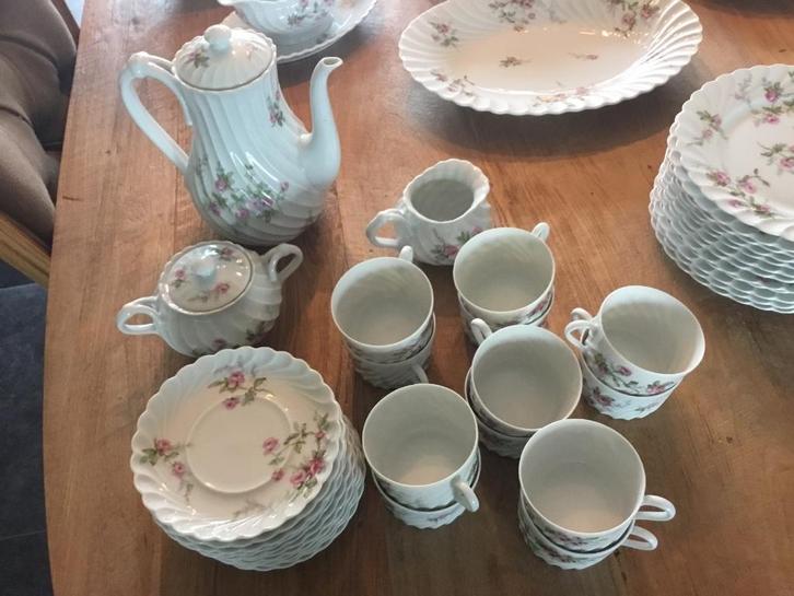 Limoge Haviland 72-delig servies in nieuwstaat, Antiek en Kunst, Antiek | Servies compleet, Ophalen