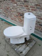 Wit toilet van het merk Sphinx, Ophalen, Toilet