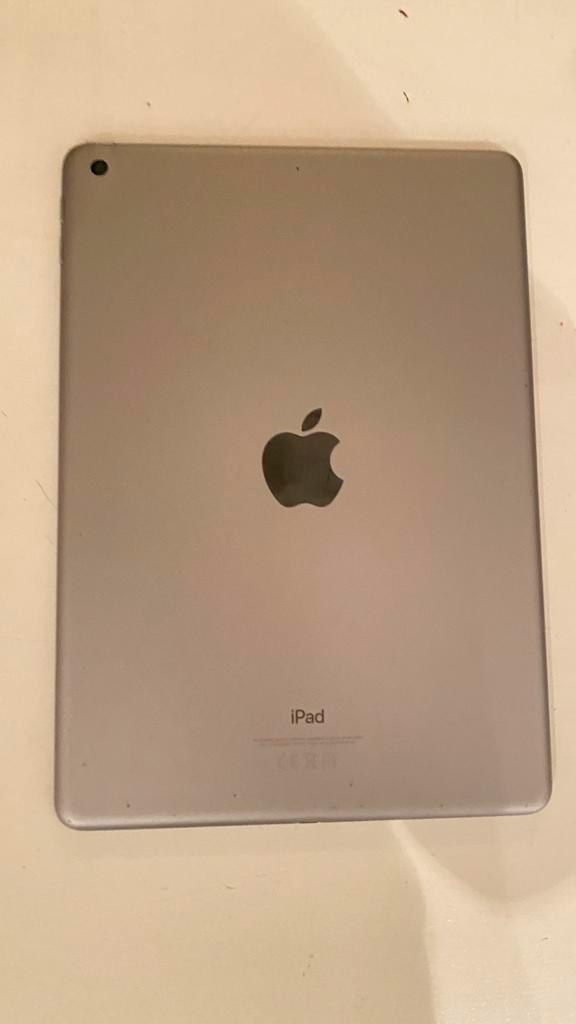 iPad 6ᵉ génération 2020, Computers en Software, Apple iPads, Gebruikt, Apple iPad, 10 inch, Ophalen of Verzenden