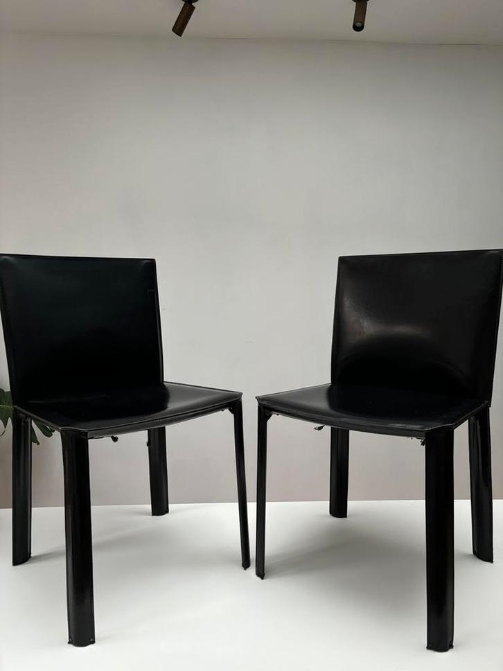 Design stoelen (4) zwart leer De Couro of Brazil, Huis en Inrichting, Stoelen, Zo goed als nieuw, Leer, Zwart, Ophalen