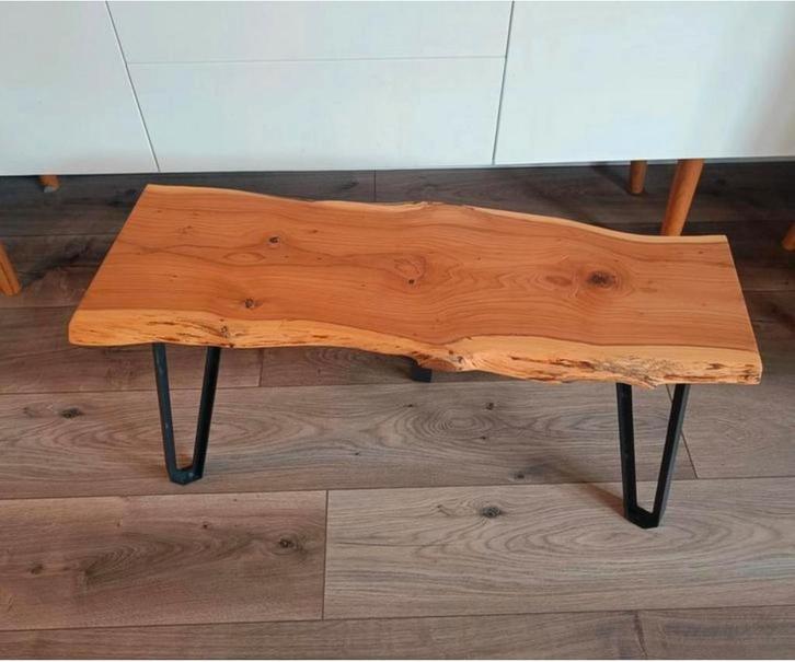 Handgemaakte tafel, Tuin en Terras, Tuinbanken, Zo goed als nieuw, Hout, Ophalen of Verzenden