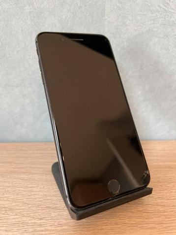 Apple iPhone 8 Plus + 64Gb cassé