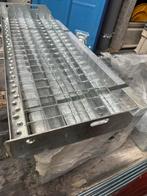 Trap trede, Doe-het-zelf en Bouw, Ophalen, Nieuw, Trap