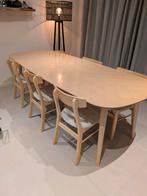 Tafel met 6 stoelen., Ophalen