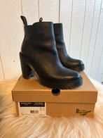 Hakken Dr Martens maat 42, Kleding | Dames, Schoenen, Zwart, Ophalen of Verzenden, Dr. Martens, Zo goed als nieuw