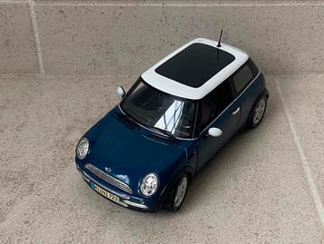 Bburago Mini Cooper beschikbaar voor biedingen