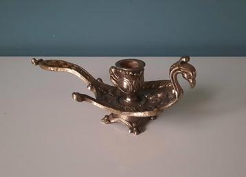 Antieke kandelaar  beschikbaar voor biedingen