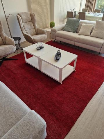 TAPIJT VARIATION RED beschikbaar voor biedingen