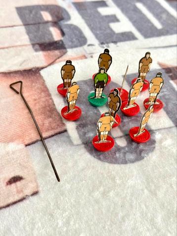 Soccerette (flat players) Subbuteo elftal voetbal-Poppetjes beschikbaar voor biedingen