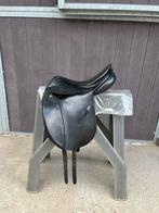 Stubben dressuurzadel 15 inch, Dieren en Toebehoren, Ophalen of Verzenden, Gebruikt, Dressuur