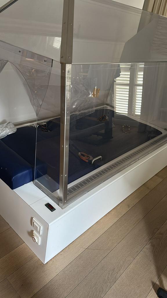 Werkend verwarmd revalidatie met warmtekoepel - vintage, Sport en Fitness, Gezondheidsproducten en Wellness, Gebruikt, Lichaamsverzorging