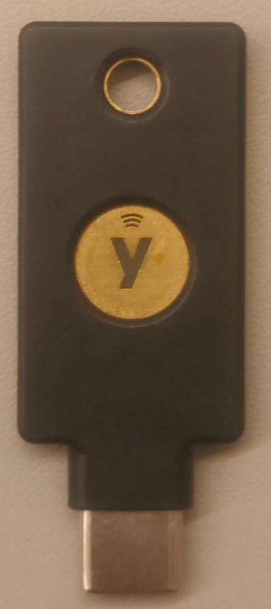 yubikey USB-C met NFC, Informatique & Logiciels, Clés USB, Utilisé, Enlèvement ou Envoi