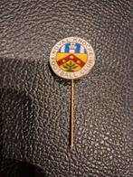 Pin Royal Knocke Football club, Enlèvement ou Envoi, Neuf