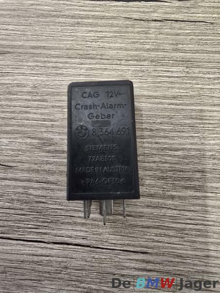 Crash alarm relais BMW 3/5/7/8 serie E31 E32 E34 E36 8364691, Auto-onderdelen, Elektronica en Kabels, BMW, Gebruikt, Ophalen of Verzenden