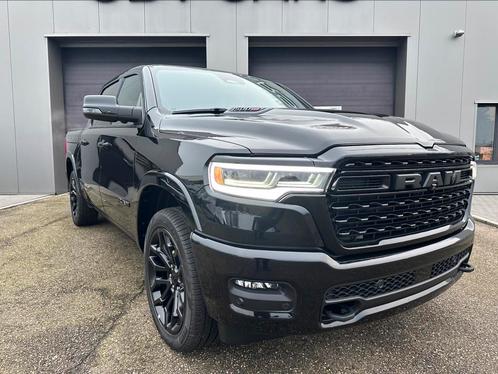 2025 RAM 1500 LIMITED NIGHT EDITION €90900 Exclusief btw, Auto's, Dodge, Bedrijf, RAM 1500, 360° camera, 4x4, ABS, Achteruitrijcamera