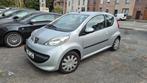 PEUGEOT 107 1.0 BENZINE 2008 82000KM, Auto's, Peugeot, Voorwielaandrijving, 4 zetels, Stof, Zwart