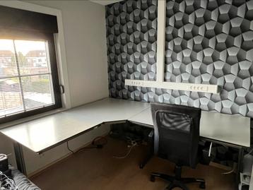 Hoekbureau - goede staat - inclusief stoel en extra, Huis en Inrichting, Bureaus, Ophalen, In hoogte verstelbaar, Zo goed als nieuw