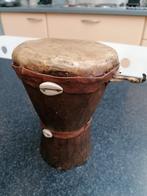 Trommel hout, drum instrument Afrika 22 cm hoog, vintage, Muziek en Instrumenten, Ophalen of Verzenden, Gebruikt, Trommel