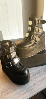 Demonia shoes, Kleding | Dames, Schoenen, Ophalen