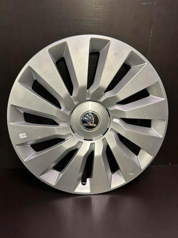 1 Skoda Superb Octavia 16" wieldop beschikbaar voor biedingen