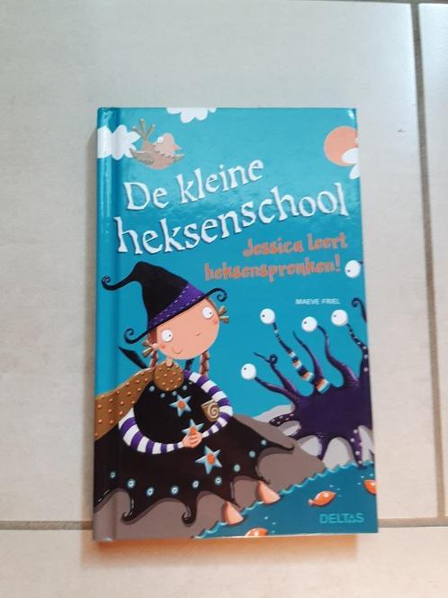 De kleine heksenschool van Maeve Friel, Livres, Livres pour enfants | Jeunesse | Moins de 10 ans, Comme neuf, Fiction général