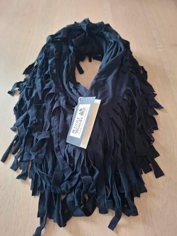 NIEUW! Wikkelsjaal met franjes RIVER WOODS (nwp 29.95eur) beschikbaar voor biedingen