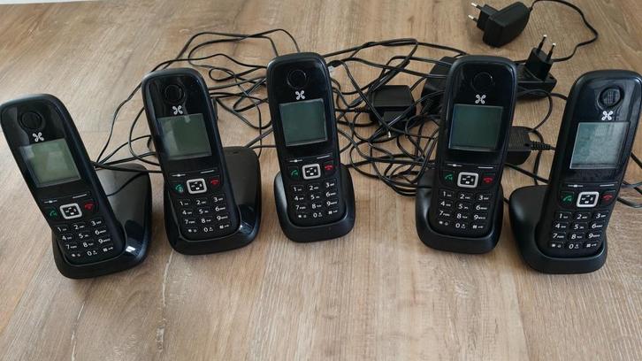 Twee draadloze telefoon sets Twist 304, Telecommunicatie, Vaste telefoons | Handsets en Draadloos, Gebruikt, 4 handsets of meer