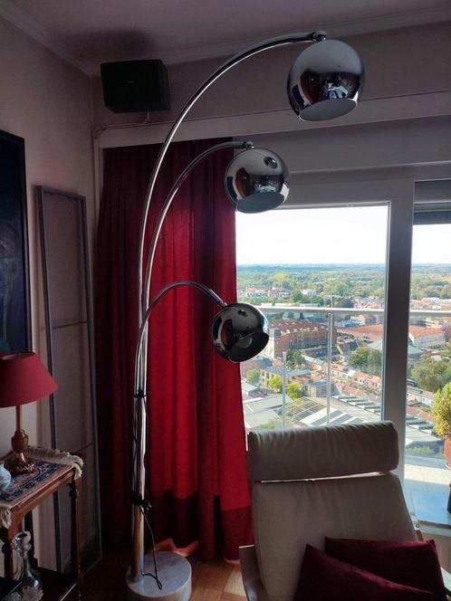 goffredo reggiani lily of the valley floor lamp 1970 look, Antiek en Kunst, Antiek | Verlichting, Ophalen